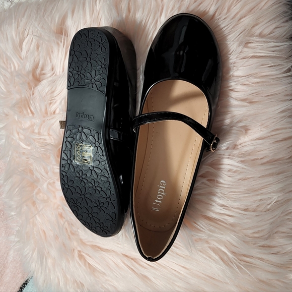 Girls flats - Picture 2 of 2